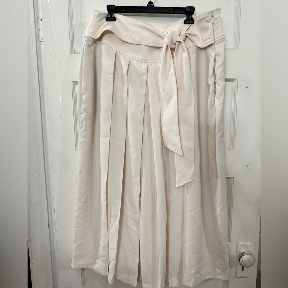 Lauren Ralph Lauren with Tie Knot Pleated Wide Leg Pants